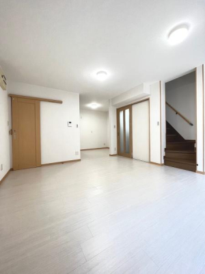 ���{����s�����2���ڂ̒��È�ˌ��Ẵ��r���O