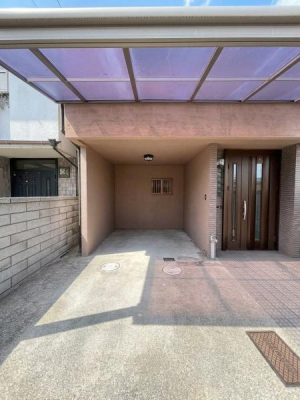 ���{�����s��c�{��2���ڂ̒��È�ˌ��Ă̒��ԏ�