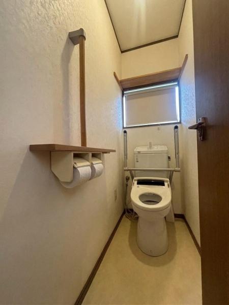 ���{�����s��c�{��2���ڂ̒��È�ˌ��Ẵg�C��