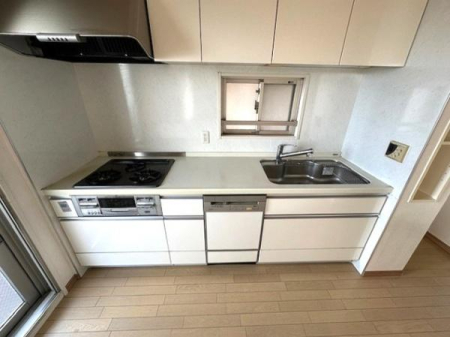 ���{�Q����s��K�����̒��Ã}���V�����̃L�b�`��