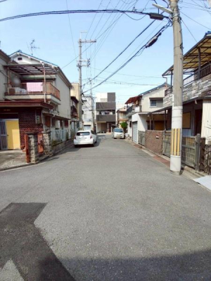 ���{�����s�V�r����3���ڂ̐V�z��ˌ��Ă̑O�ʓ��H�܂ތ��n�ʐ^