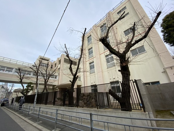 ���{���s����揬�H1���ڂ̒��È�ˌ��Ă̎��ӊ�