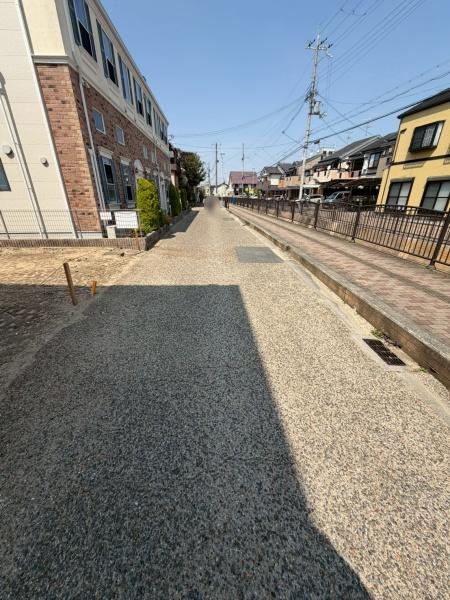 ���{�����s����2���ڂ̓y�n�̑O�ʓ��H�܂ތ��n�ʐ^