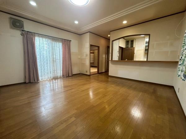 ���{�Q����s���c�쒬�̒��È�ˌ��Ẵ��r���O