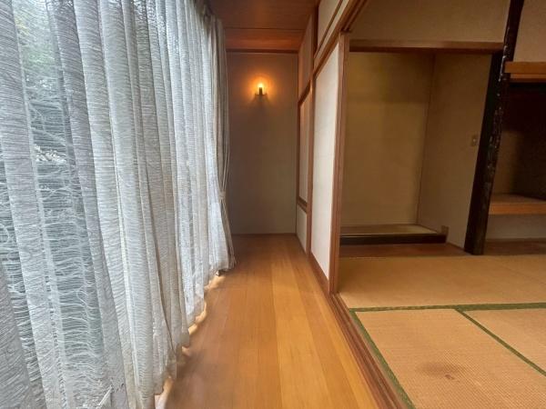 ���{�Q����s���c�쒬�̒��È�ˌ��Ă̘a��