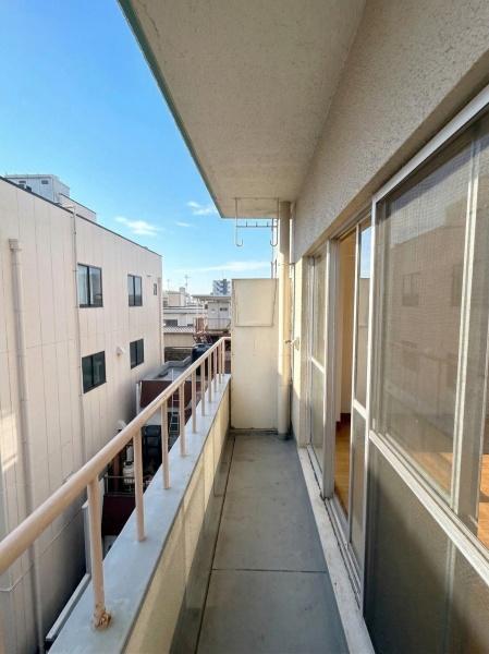 ���{���s�����F�k3���ڂ̒��Ã}���V�����̃o���R�j�[