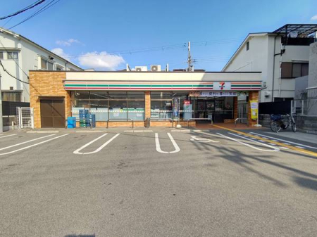 ���{�L���s�����{��3���� 7-15�̒��Ã}���V�����̎��ӊ�