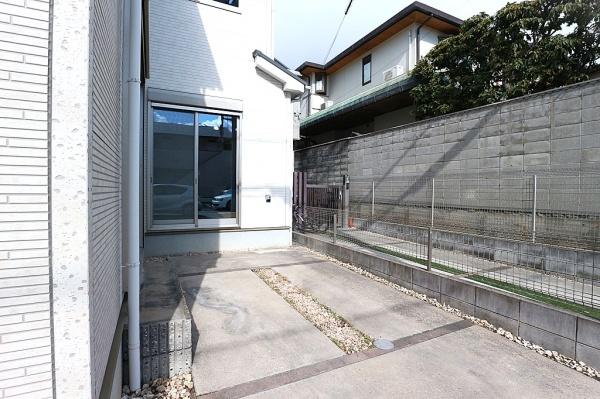 ���{�����s�ߐ�2���ڂ̒��È�ˌ��Ă̒��ԏ�