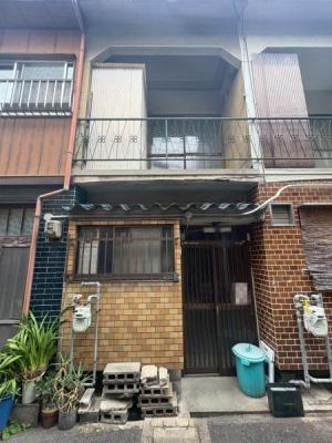 ���{����s�쎛������1���ڂ̒��Ãe���X�n�E�X�̌��n�O�ώʐ^