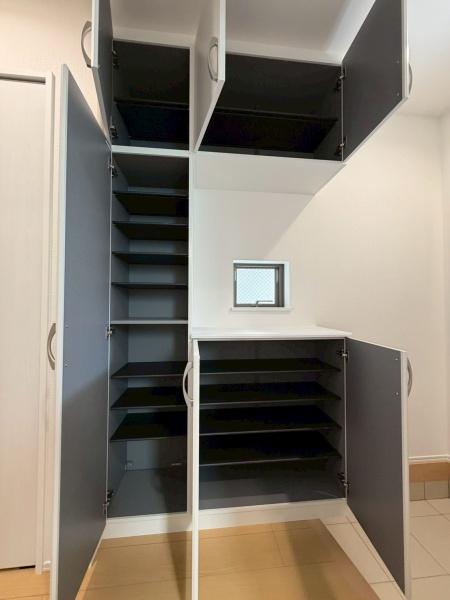 ���{�����s���Z������3���ڂ̐V�z��ˌ��Ă̎��[