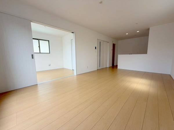 ���{�����s���Z������3���ڂ̐V�z��ˌ��Ẵ��r���O