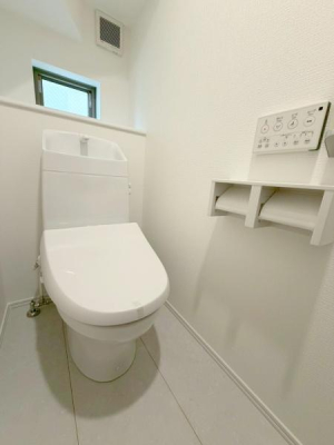 ���{�����s���Z������3���ڂ̐V�z��ˌ��Ẵg�C��