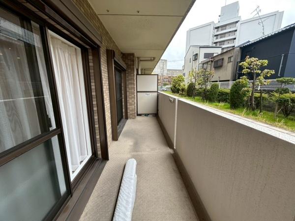 ���{����s��������2���ڂ̒��Ã}���V�����̃o���R�j�[