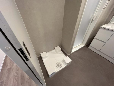 ���{����s��������2���ڂ̒��Ã}���V�����̐��ʑ�E���ʏ�