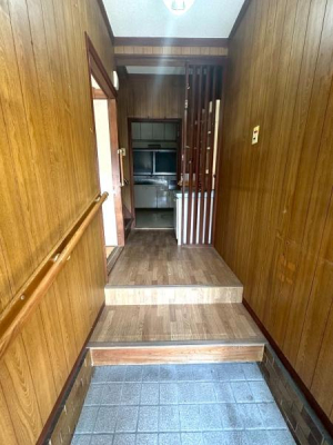 ���{���s�������Î�4���ڂ̒��È�ˌ��Ă̌���