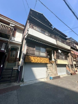 ���{���s�������Î�4���ڂ̒��È�ˌ��Ă̂��̑����n