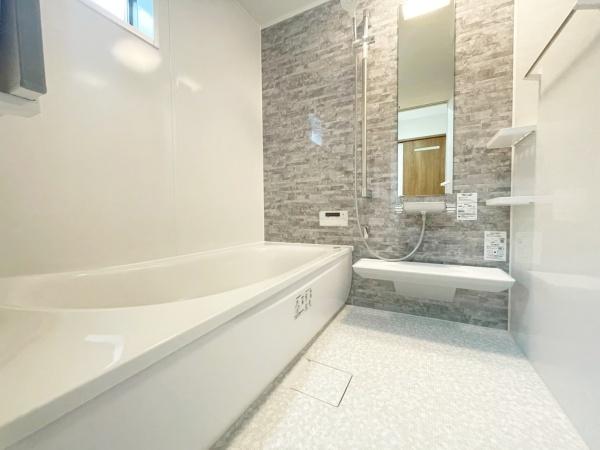 ���{�L���s���]��2���ڂ̐V�z��ˌ��Ă̗���