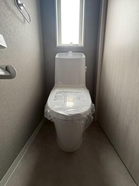 ���{�a��s���̗t��2���ڂ̐V�z��ˌ��Ẵg�C��