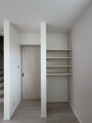 ���{�a��s���̗t��2���ڂ̐V�z��ˌ��Ă̎��[