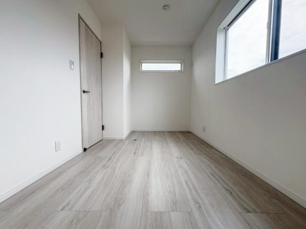 ���{�a��s���̗t��2���ڂ̐V�z��ˌ��Ă̗m��