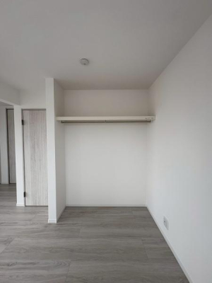 ���{�a��s���̗t��2���ڂ̐V�z��ˌ��Ă̎��[