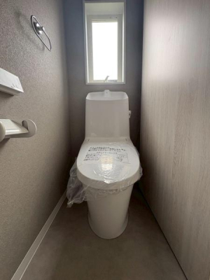 ���{�a��s���̗t��2���ڂ̐V�z��ˌ��Ẵg�C��