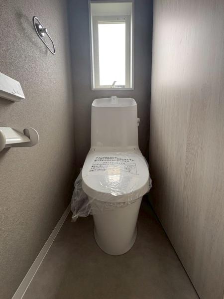 ���{�a��s���̗t��2���ڂ̐V�z��ˌ��Ẵg�C��