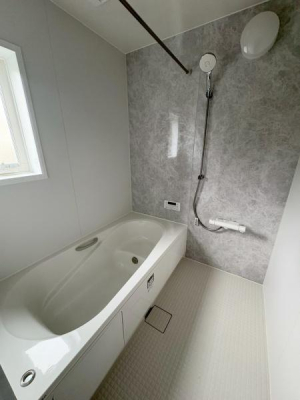 ���{�a��s���̗t��2���ڂ̐V�z��ˌ��Ă̗���