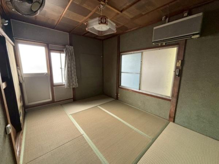 ���{�a��s�r�㒬2���ڂ̒��È�ˌ��Ă̘a��