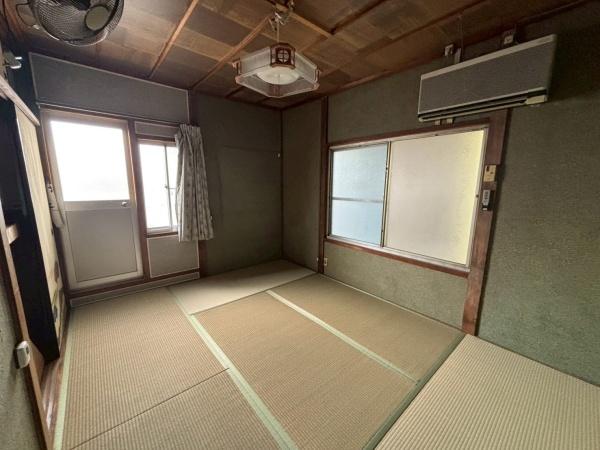 ���{�a��s�r�㒬2���ڂ̒��È�ˌ��Ă̘a��