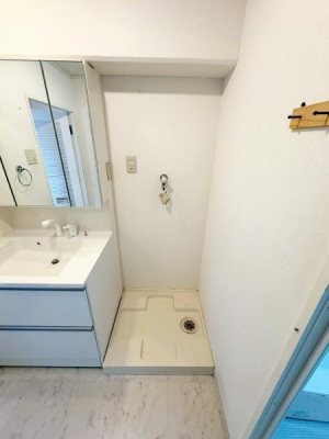 ���{�L���s�]������1���� 9-1�̒��Ã}���V�����̐��ʑ�E���ʏ�