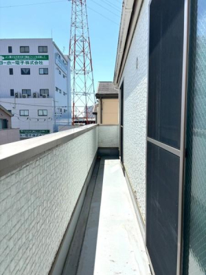 ���{��^�s�l�{3���ڂ̒��È�ˌ��Ẵo���R�j�[