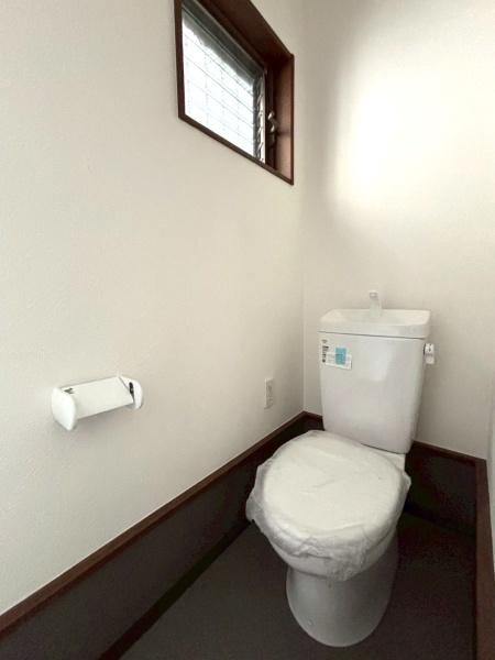 ���{��^�s�l�{3���ڂ̒��È�ˌ��Ẵg�C��