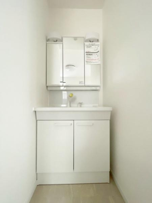 ���{���s����操�J4���ڂ̒��È�ˌ��Ă̐��ʑ�E���ʏ�