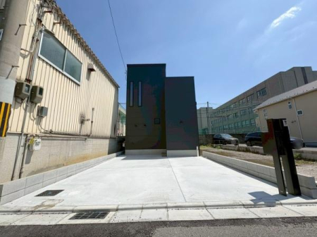 ���{�����s��]���V��3���ڂ̐V�z��ˌ��Ă̒��ԏ�