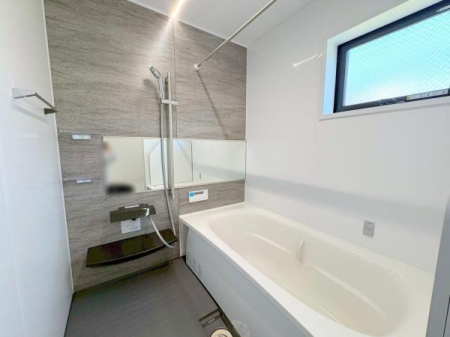 ���{�����s��]���V��3���ڂ̐V�z��ˌ��Ă̗���