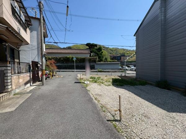 ���{�����s�L�Y���̓y�n�̑O�ʓ��H�܂ތ��n�ʐ^