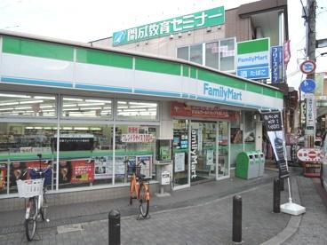 ���{�����s�{���̓y�n�̎��ӊ�