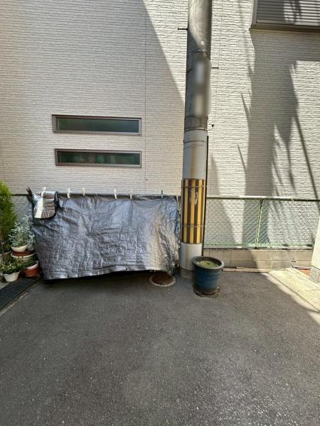 ���{�����s��]���V��4���ڂ̓y�n�̑O�ʓ��H�܂ތ��n�ʐ^