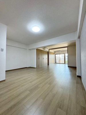 ���{����s���c��5���ڂ̒��Ã}���V�����̃��r���O