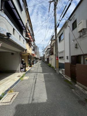 ���{��^�s�엢���̒��È�ˌ��Ă̑O�ʓ��H�܂ތ��n�ʐ^