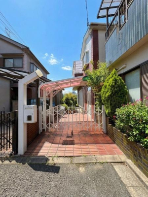 ���{�����s�����̒��È�ˌ��Ă̒��ԏ�