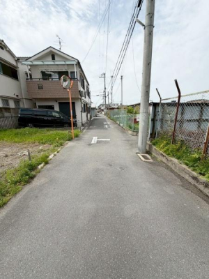 ���{�����s�g�c�{��1���ڂ̓y�n�̑O�ʓ��H�܂ތ��n�ʐ^