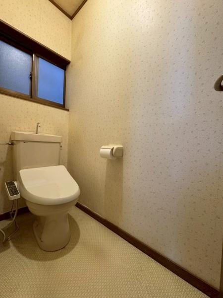 ���{�Q����s�_��2���ڂ̒��È�ˌ��Ẵg�C��