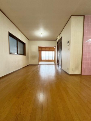 ���{�Q����s�_��2���ڂ̒��È�ˌ��Ẵ��r���O