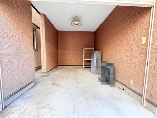 ���{����s��뒬1���ڂ̒��È�ˌ��Ă̒��ԏ�