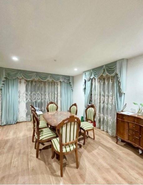 ���{���s������A5���ڂ̒��È�ˌ��Ẵ��r���O