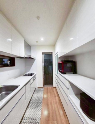 ���{���s������A5���ڂ̒��È�ˌ��ẴL�b�`��