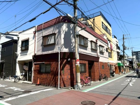 ���{���s����撆�쐼2���ڂ̒��Ãe���X�n�E�X�̌��n�O�ώʐ^