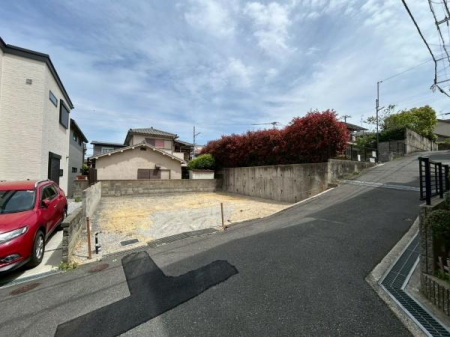 ���{�Q����s�������̓y�n�̑O�ʓ��H�܂ތ��n�ʐ^